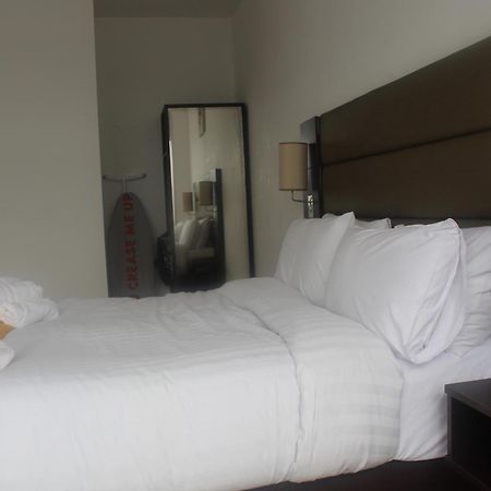 Flat 405 One Bedroom Apartment Бирмингем Экстерьер фото